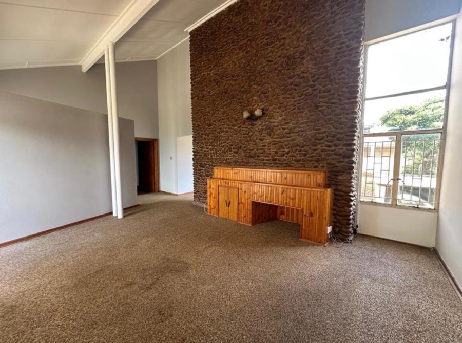 3 Bedroom Property for Sale in Heuwelkruin Eastern Cape